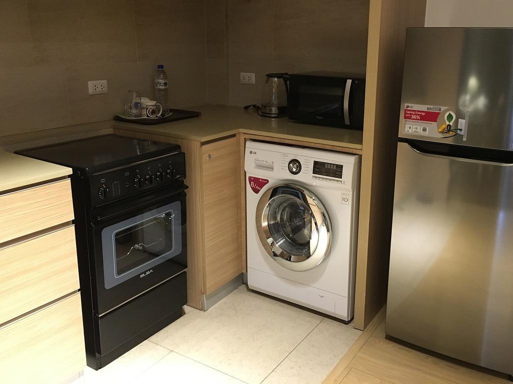 Shang Luxury Suites Mandaluyong Room photo