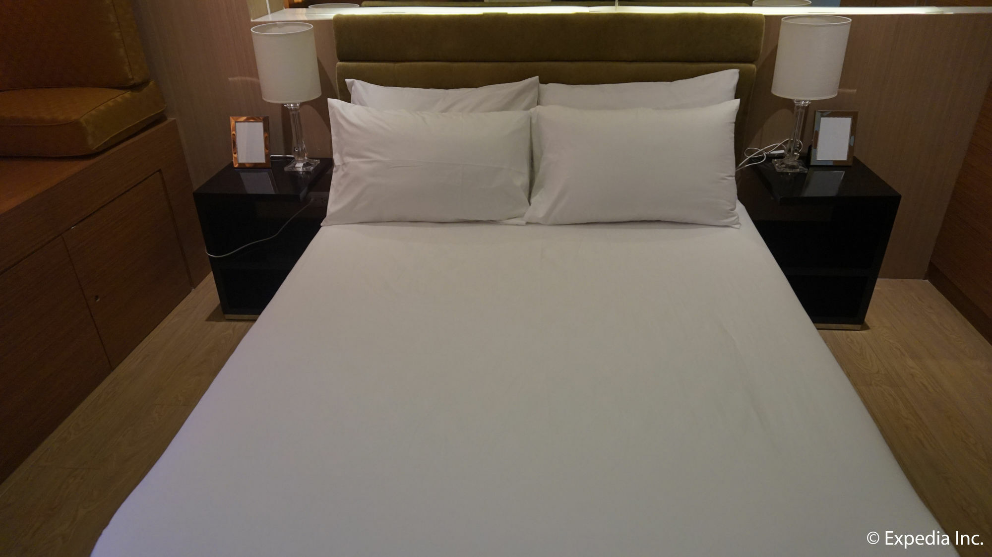 Shang Luxury Suites Mandaluyong Exterior photo