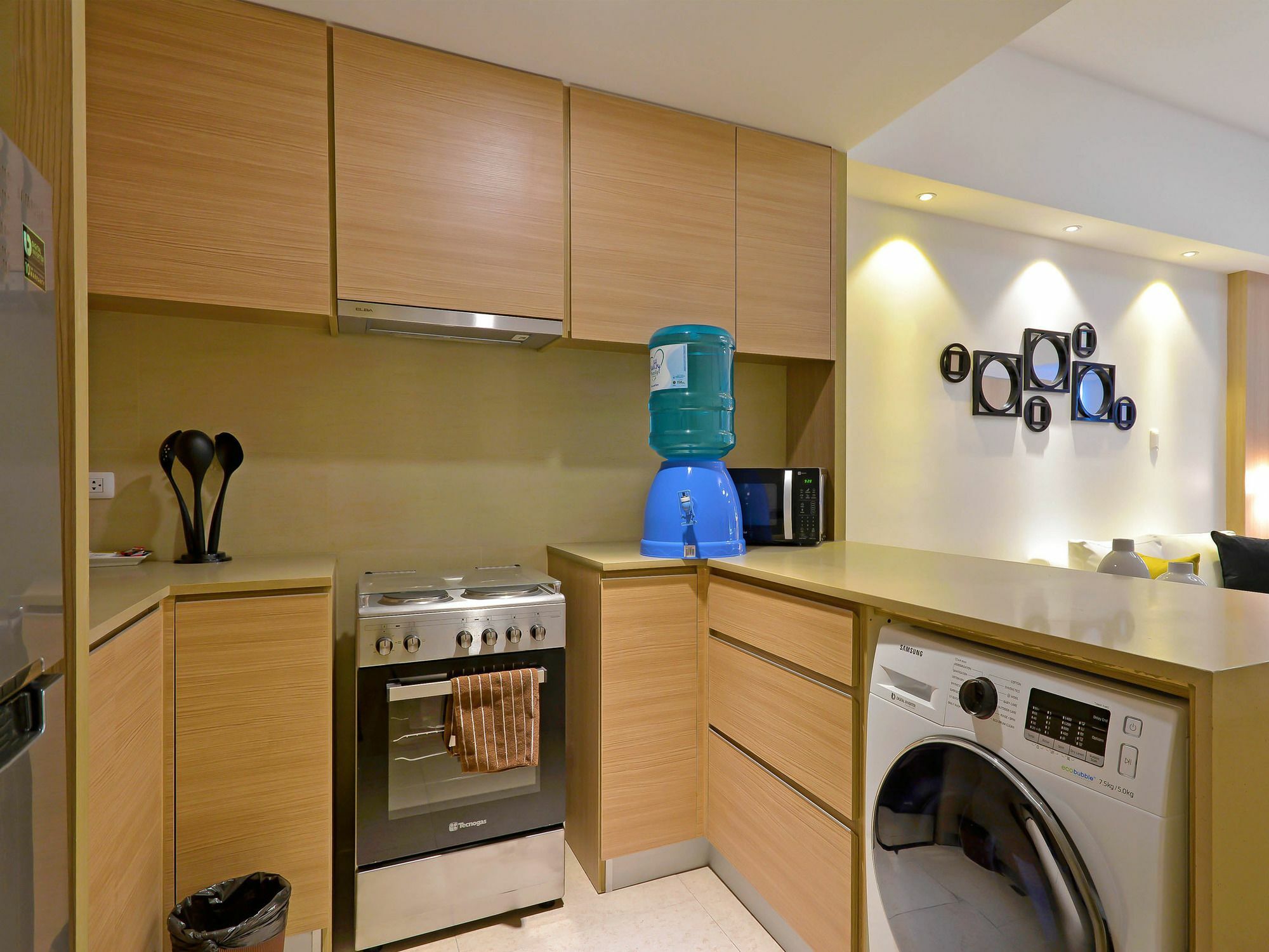 Shang Luxury Suites Mandaluyong Exterior photo